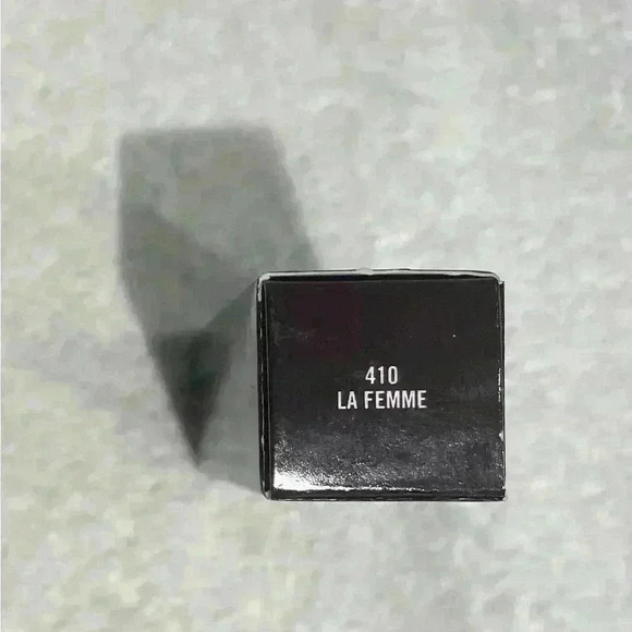 MAC Cosmetics Love Me Lipstick - La Femme (410) - NIB - Picture 6 of 6